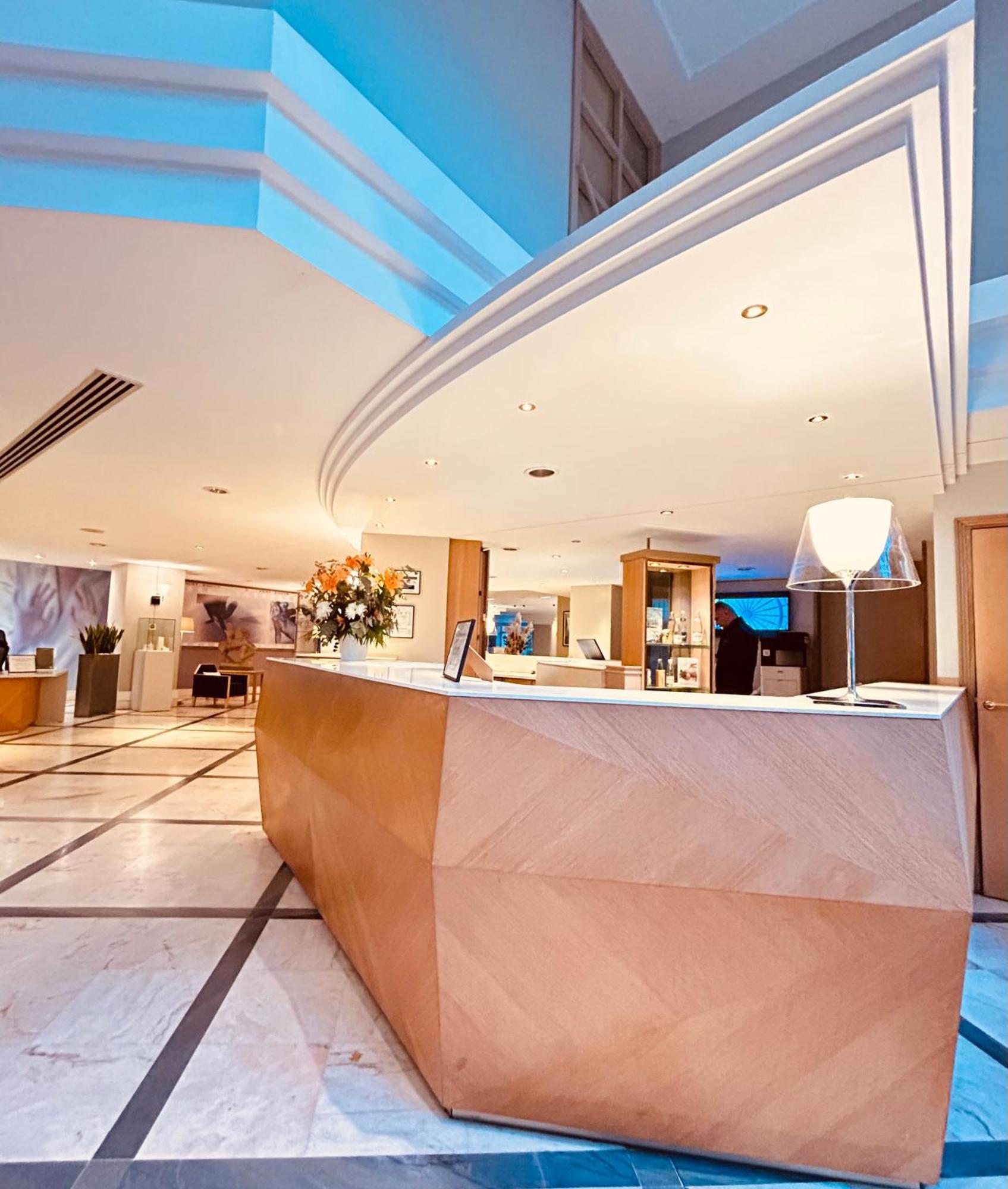 Celestins Spa Thermal & Hotel By Vy Resort Vichy Ngoại thất bức ảnh The lobby of the hotel